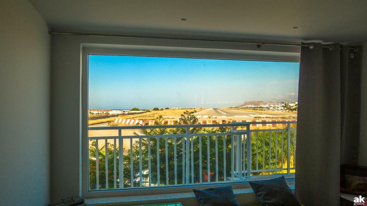 Heraklion Airport Family Lux Apartment Exteriör bild