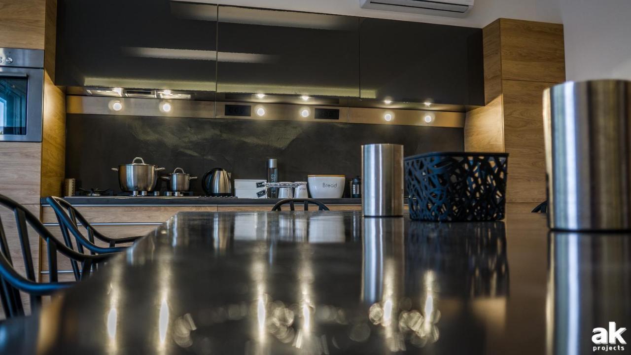 Heraklion Airport Family Lux Apartment Exteriör bild