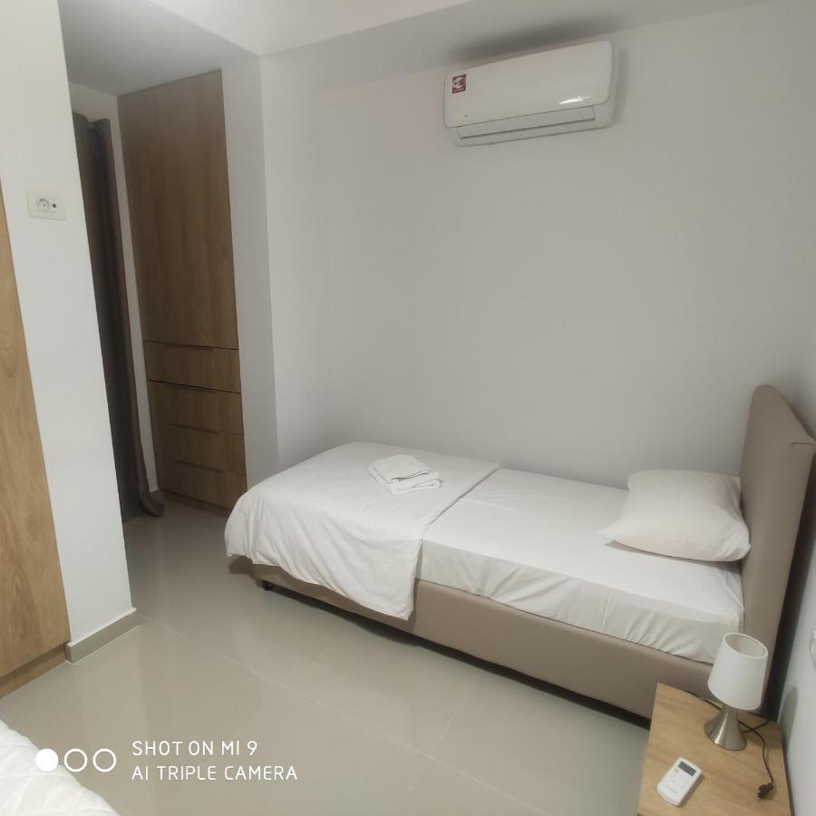 Heraklion Airport Family Lux Apartment Exteriör bild
